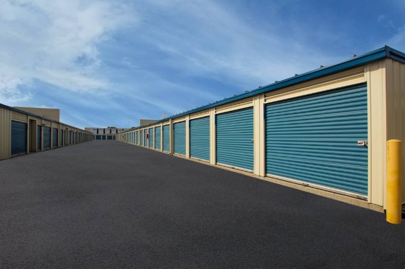 Storage Units at StorageMart - 680 Kipling Avenue Etobicoke ON